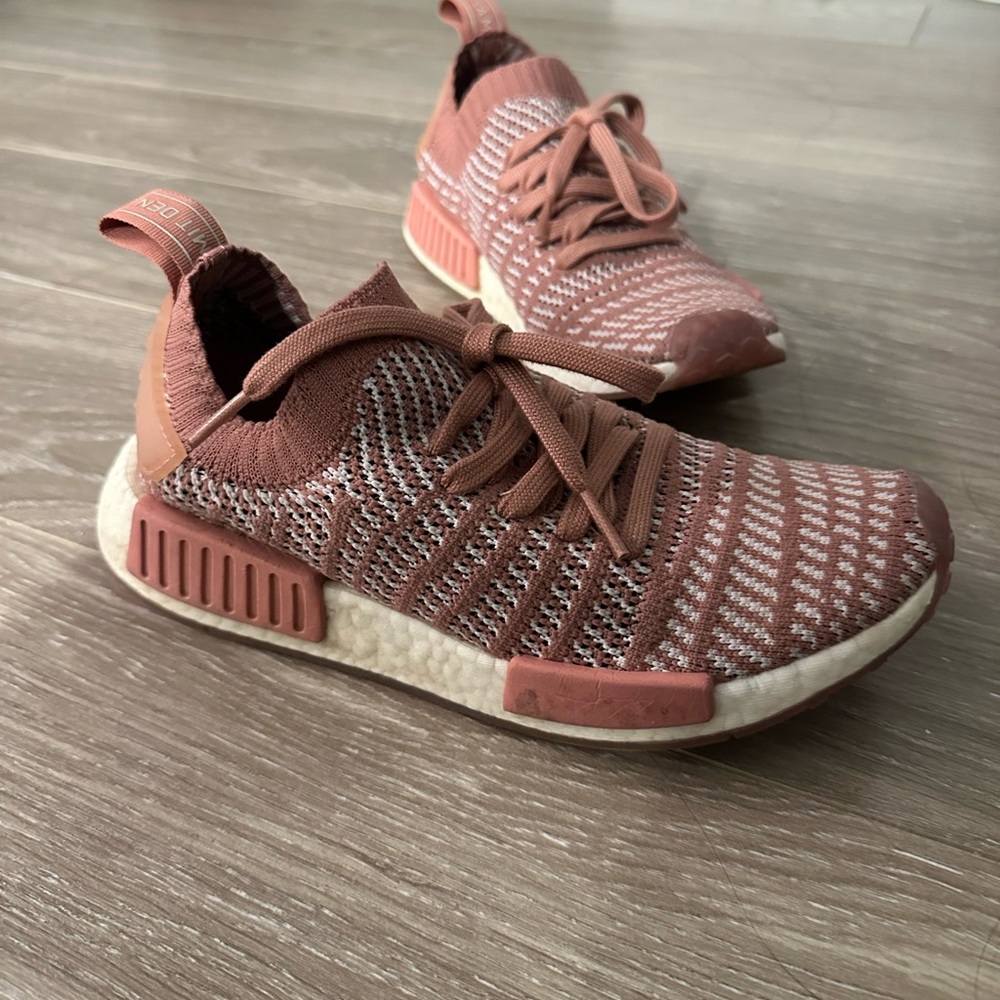 Adidas pink knit ultra